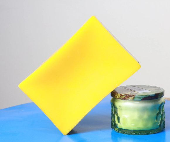 Cera de abejas para uso como aditivo alimentario
