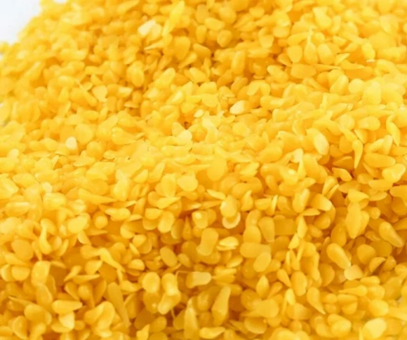 Cera de abejas para uso como aditivo alimentario